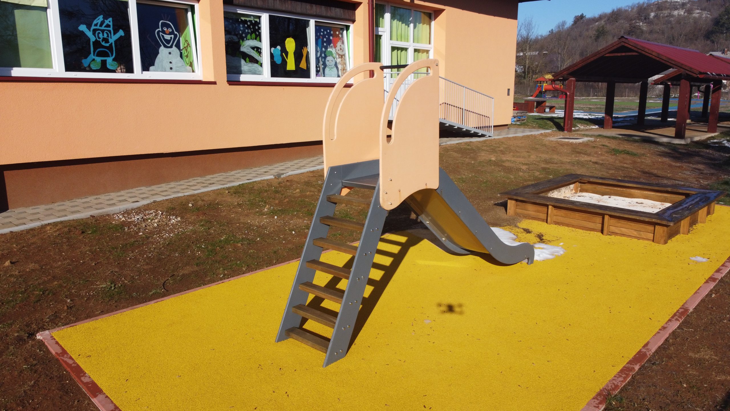 djecji-vrtic-baltazar-gracac-004