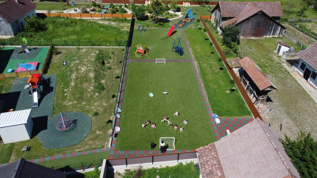artificial grass antistress surface playground