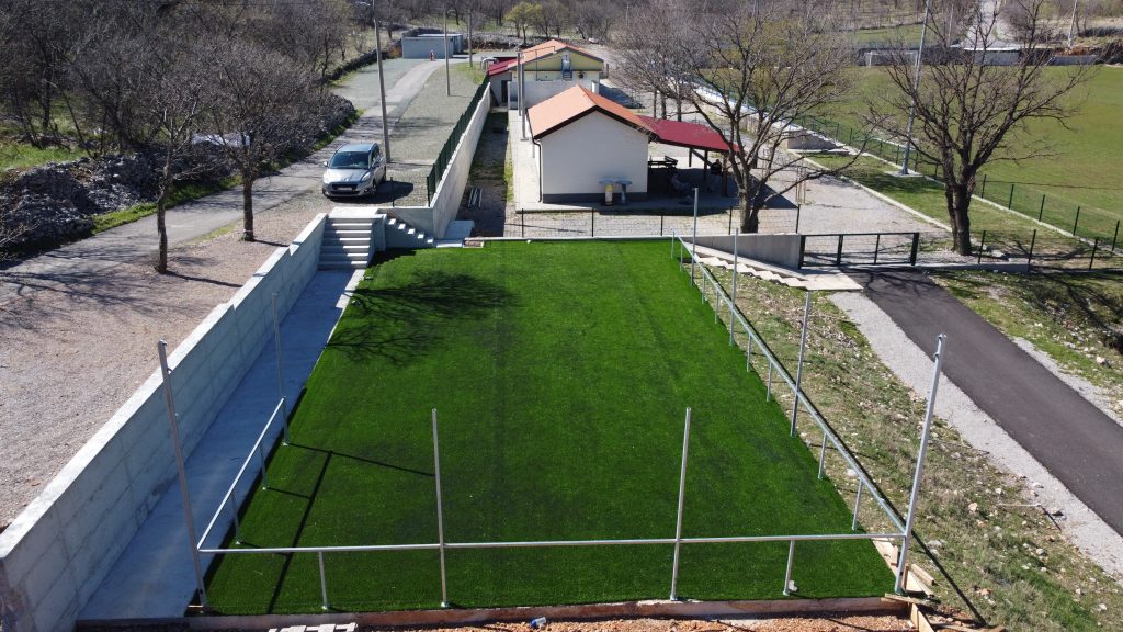 postavljanje umjetne trave domo sports grass