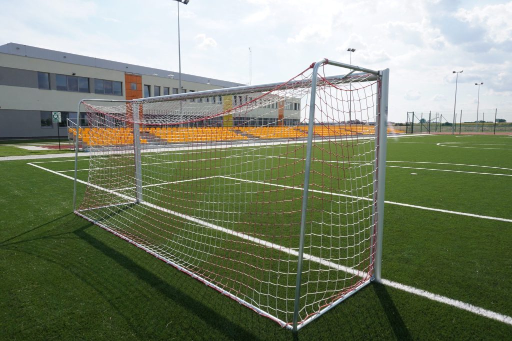 održavanje sportskih terena ljeti